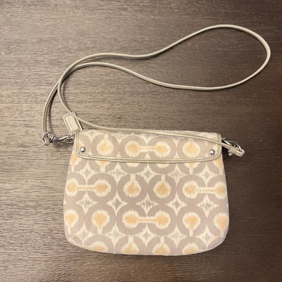 Coach Crossbody Pastel Gray Pink/Peach Bag Spring / Easter Converts to Hand Bag - Picture 2 of 9